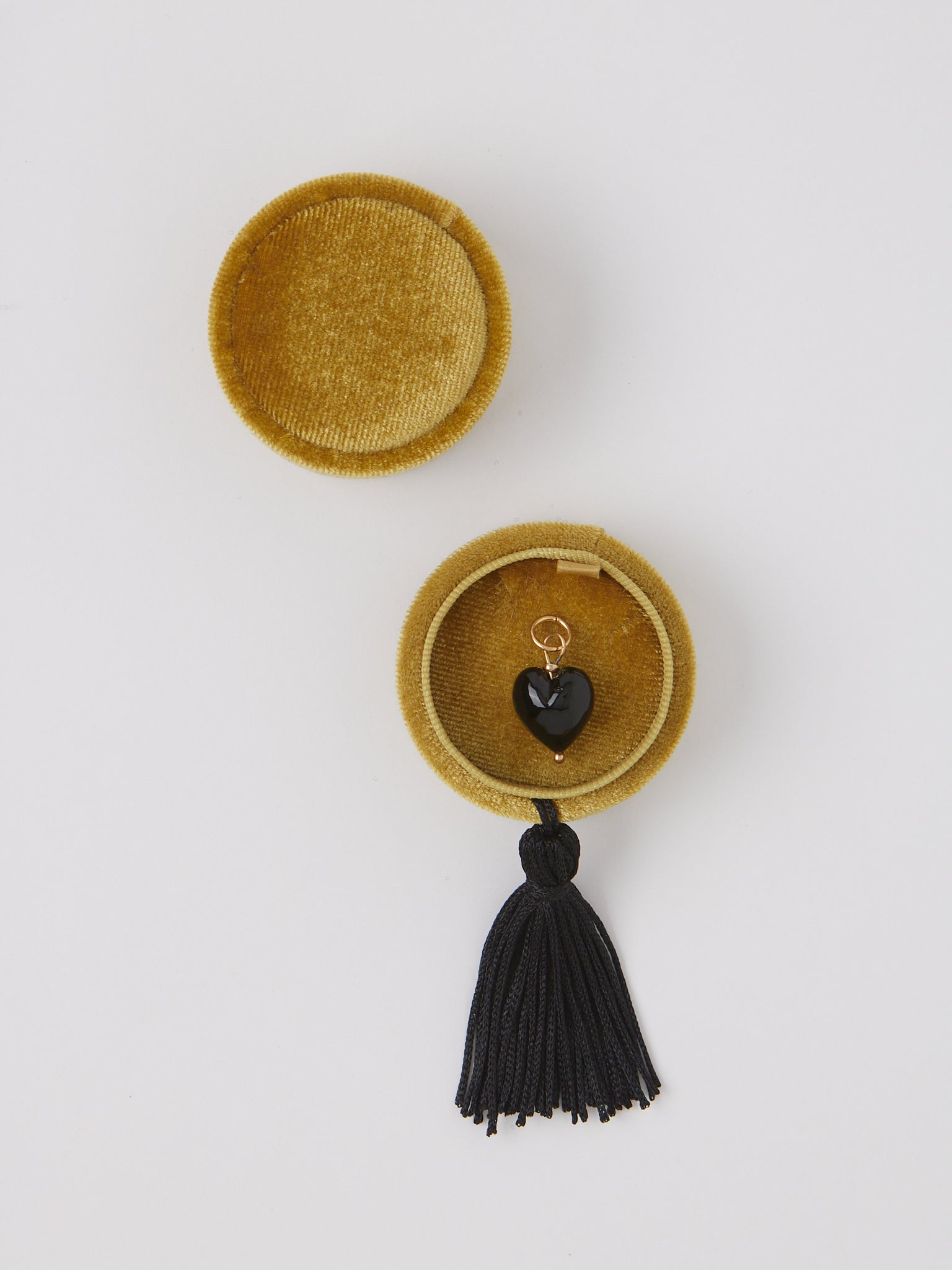 Akua Objects Velvet Uma Caddy