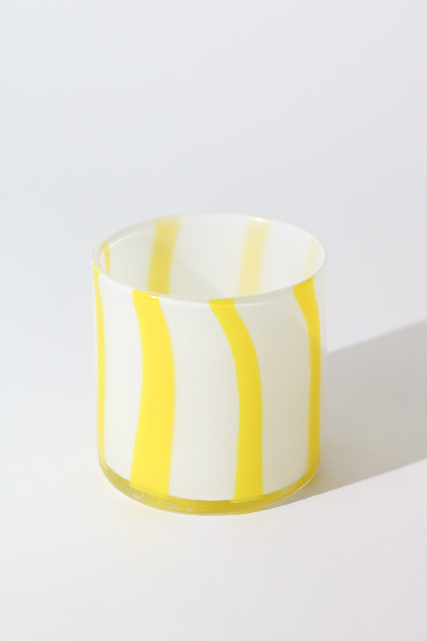 ByOn-Calore-Vessel-Yellow-and-White-Shop-Sommer