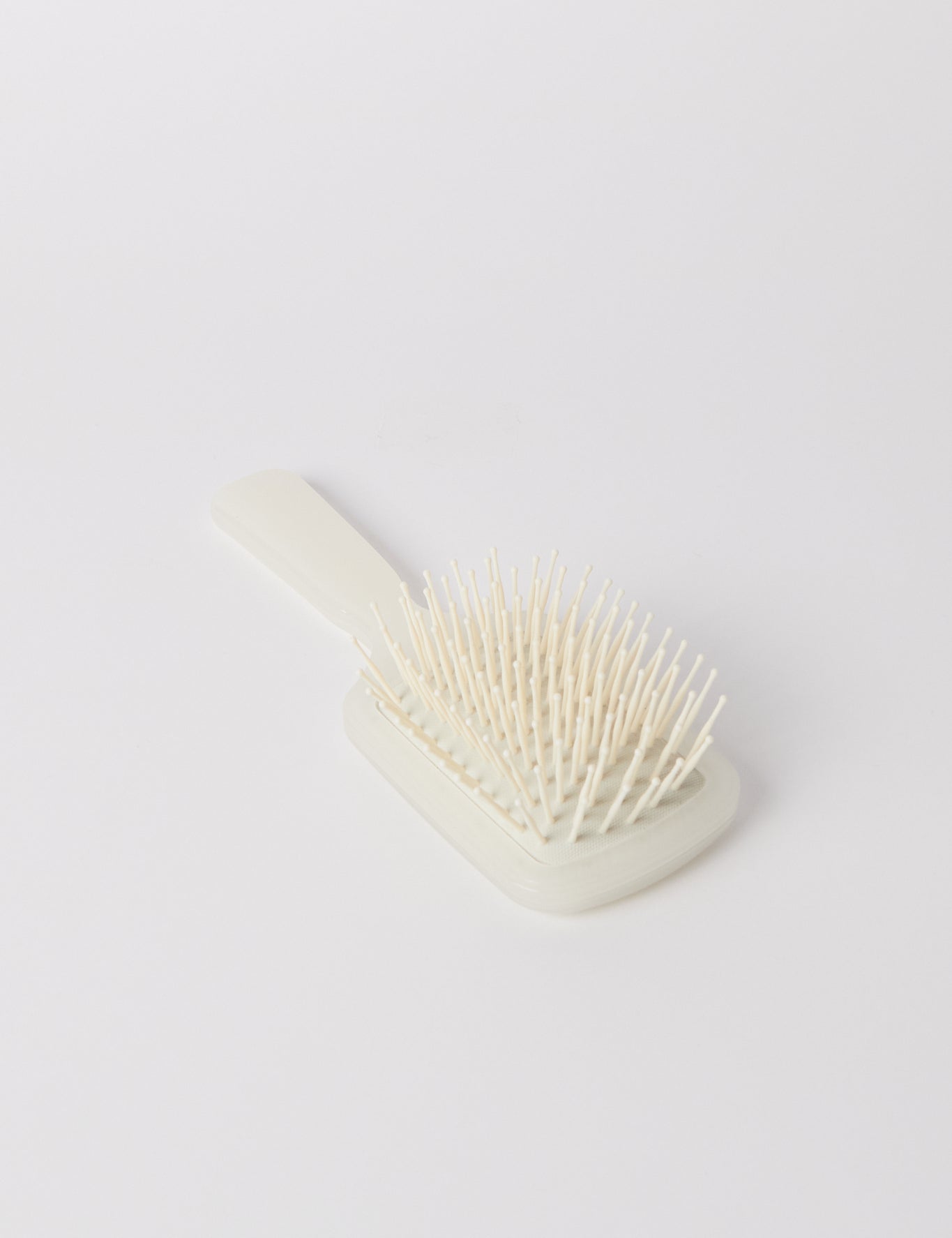 Acca Kappa Biodegradable Oval Hair Brush curated by Shop Sommer in San Francisco