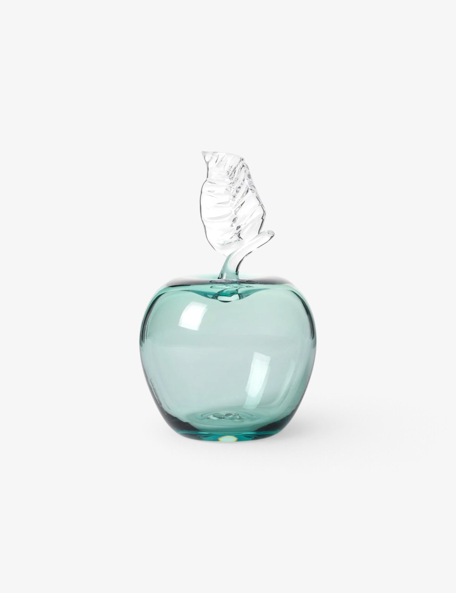 Akua-Objects-Marianne-Apple-Paperweight-Jade-Shop-Sommer1_7672c903-465a-404c-8b63-88e2444a3417.jpg
