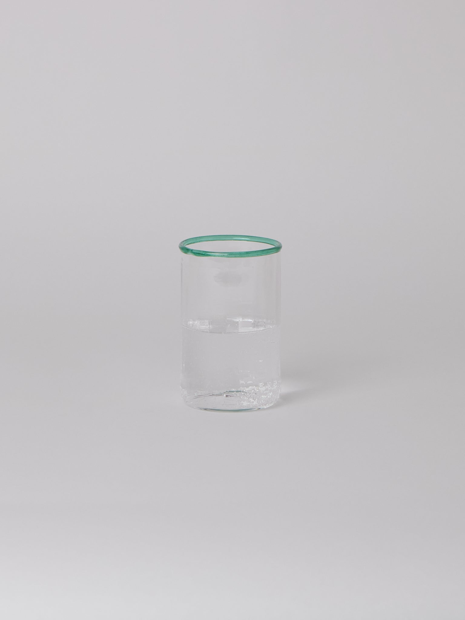 Akua-Objects-Peter-Glass-Jade-Shop-Sommer5.jpg