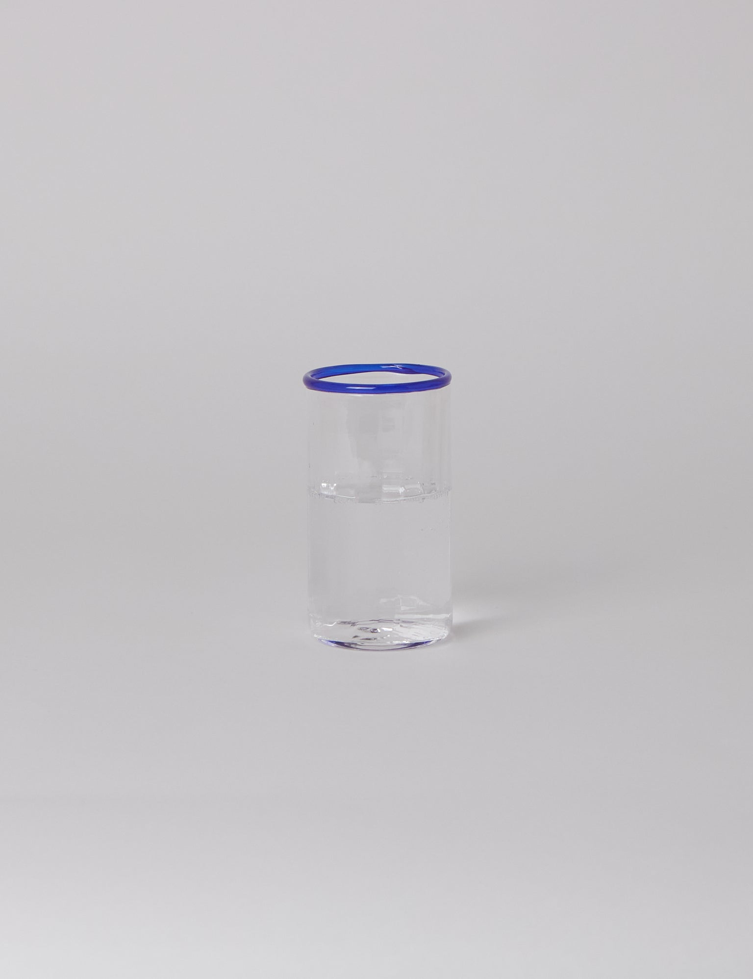 Akua-Objects-Peter-Glass-Sapphire-Shop-Sommer.jpg