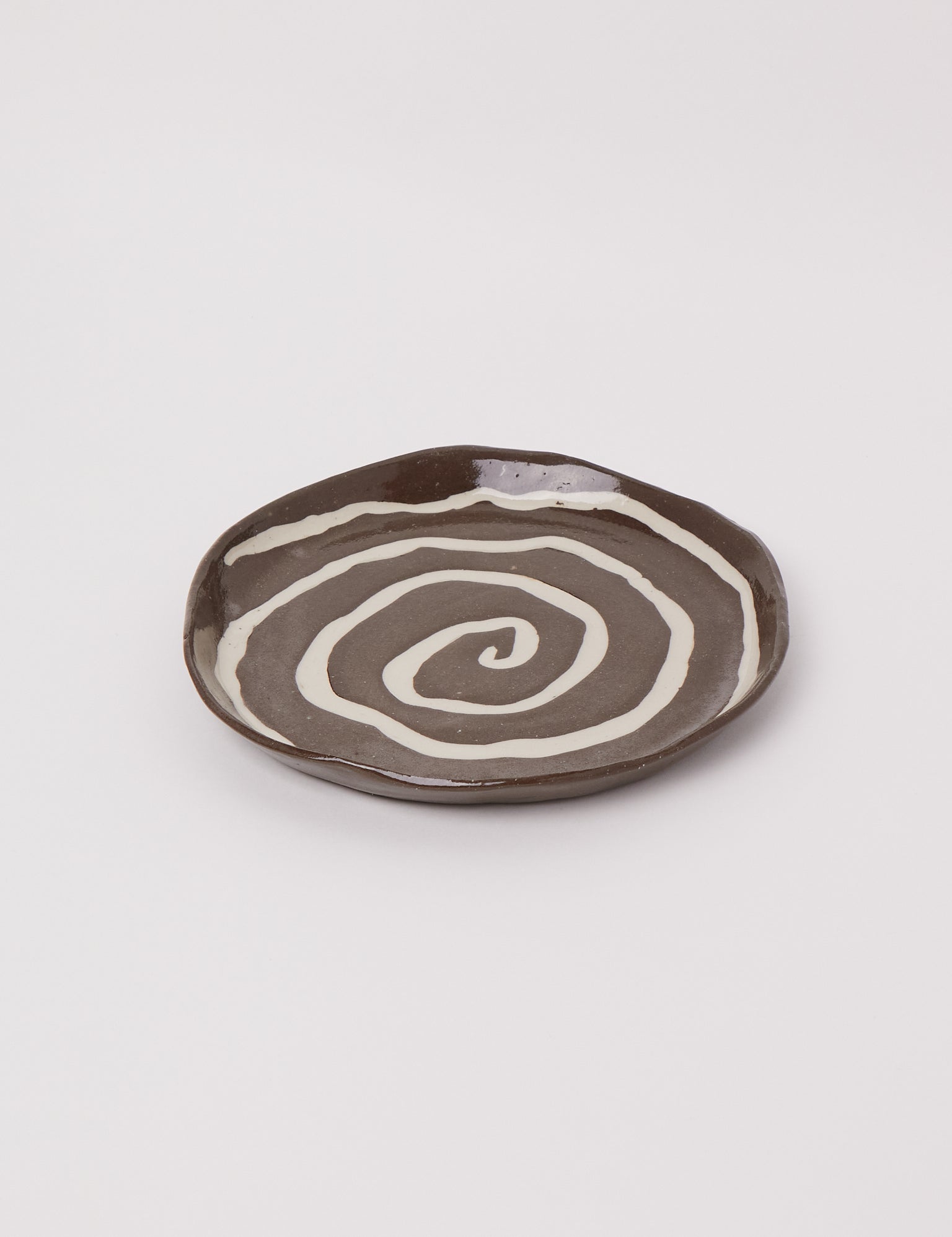 Anemone-Delvoie-ceramic-Nerikomi-spiral-plate-Shop-sommer1.jpg