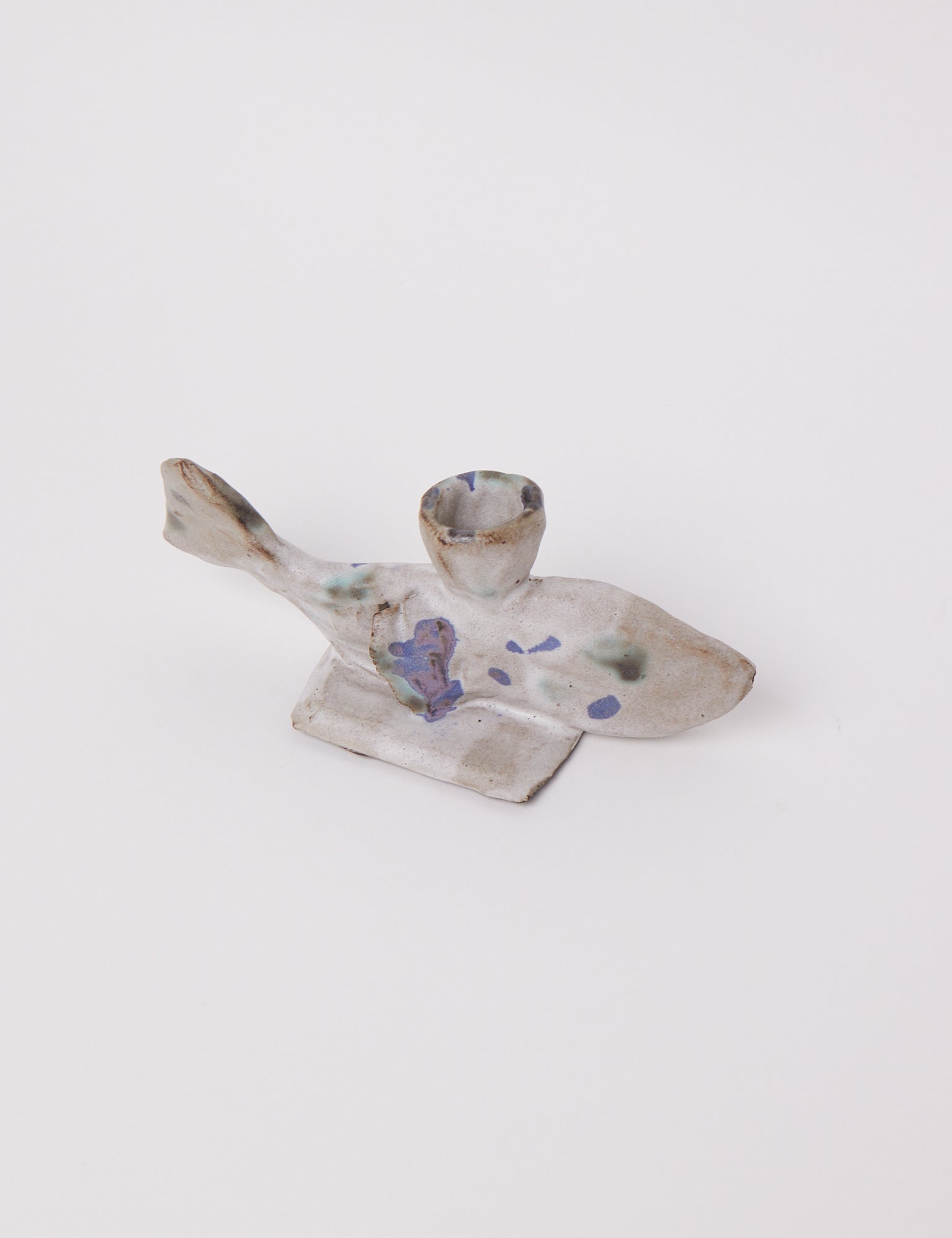 Anemone-Delvoie-ceramic-fish-candleholder-Shop-sommer1.jpg