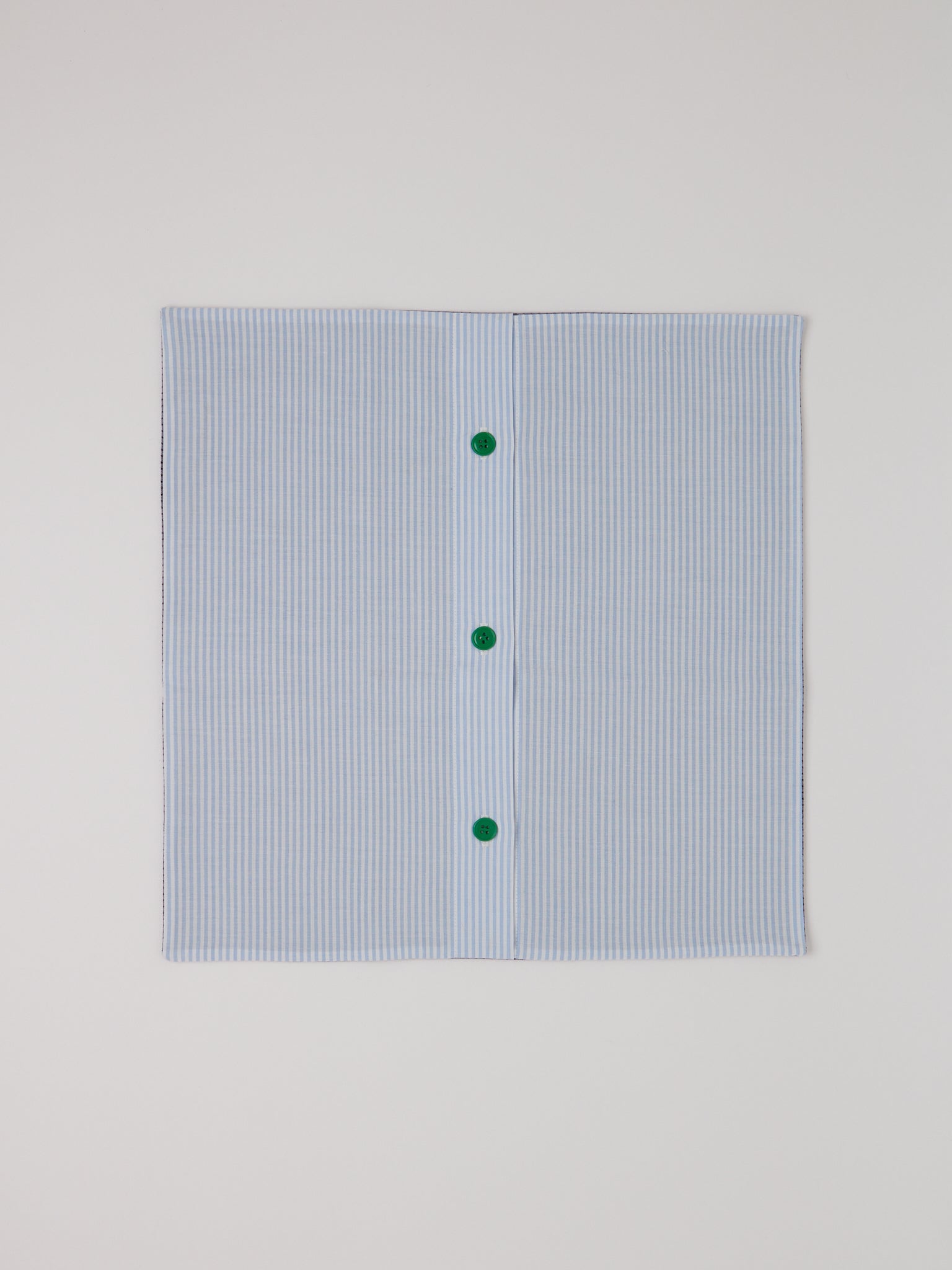 Petit Button Cushion Cover 01