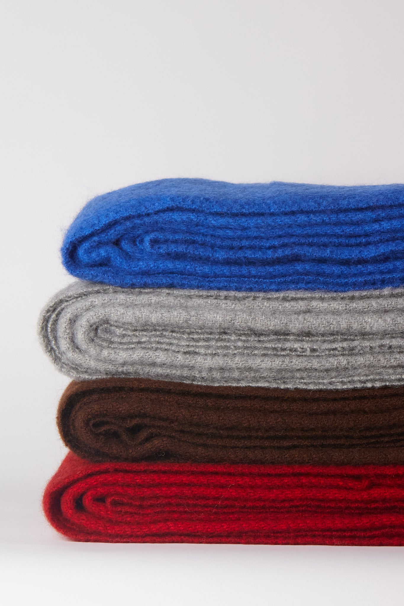 Sommer | Klippan Gotland Wool Throw Blanket in Brown