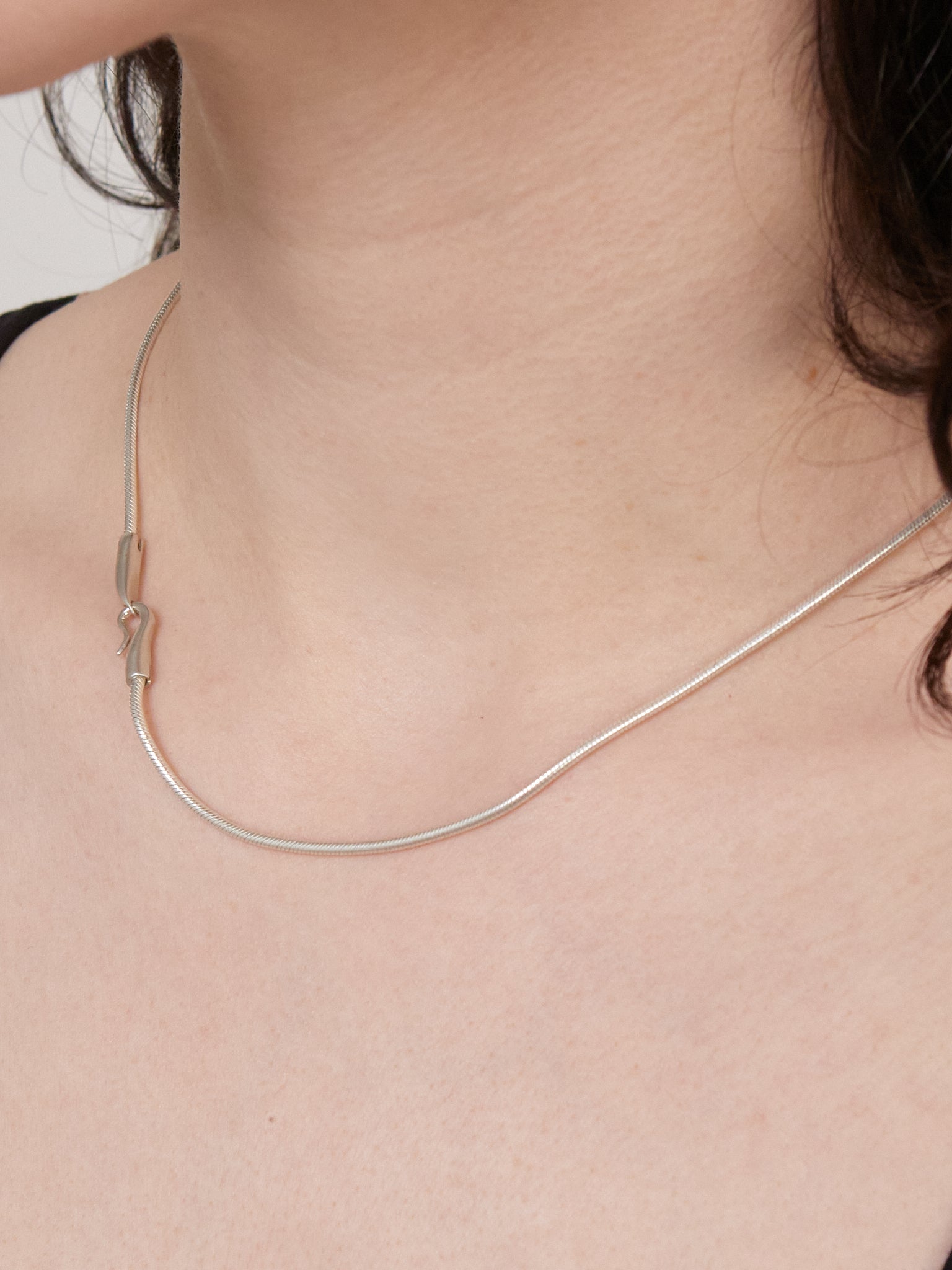 Elis Slim Necklace