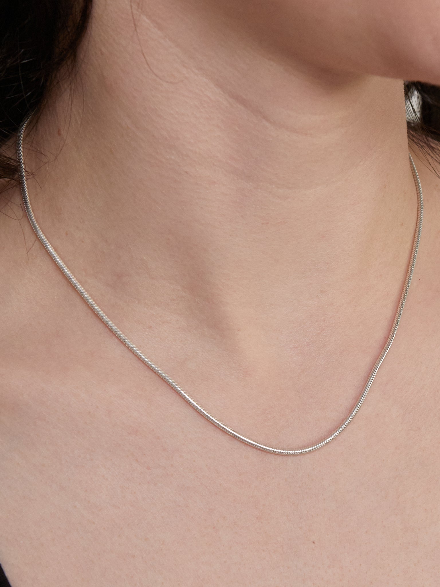 Elis Slim Necklace