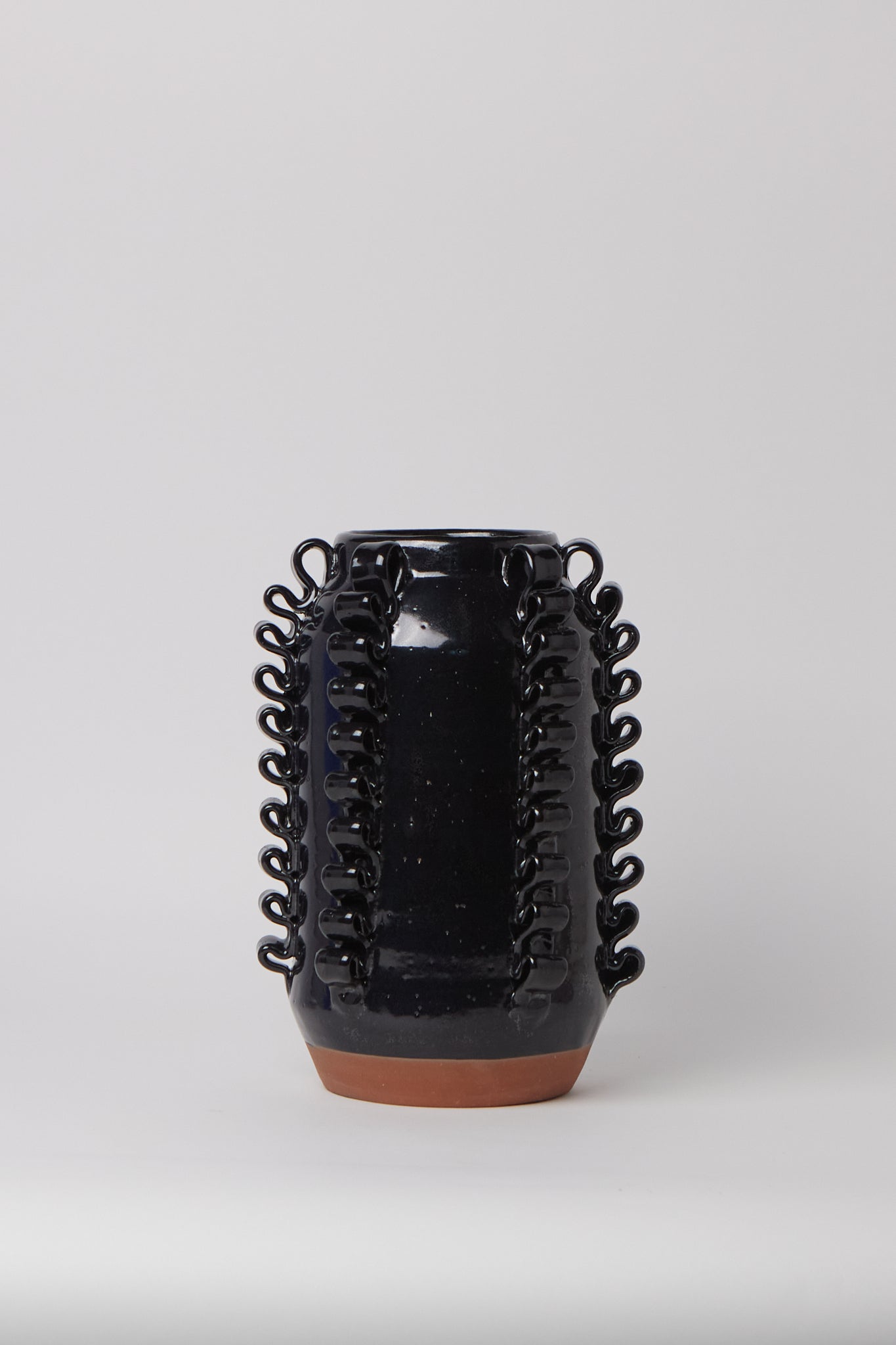 Valtierra Cerámica Lola Mediano Vase, curated by Shop Sommer in San Francisco.