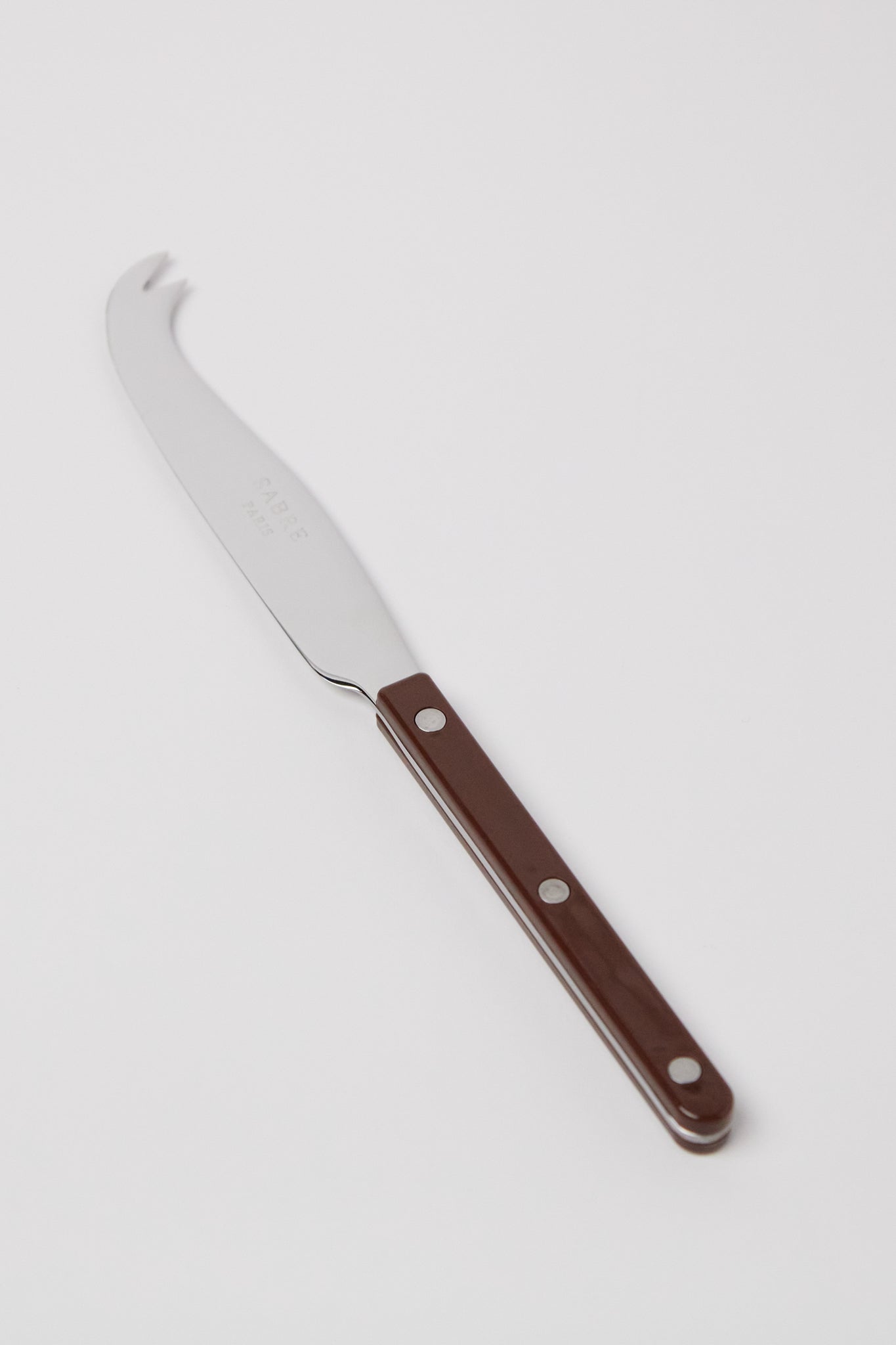 Sabre-Bistrot-Cheese-Knife-Chocolate-Shop-Sommer