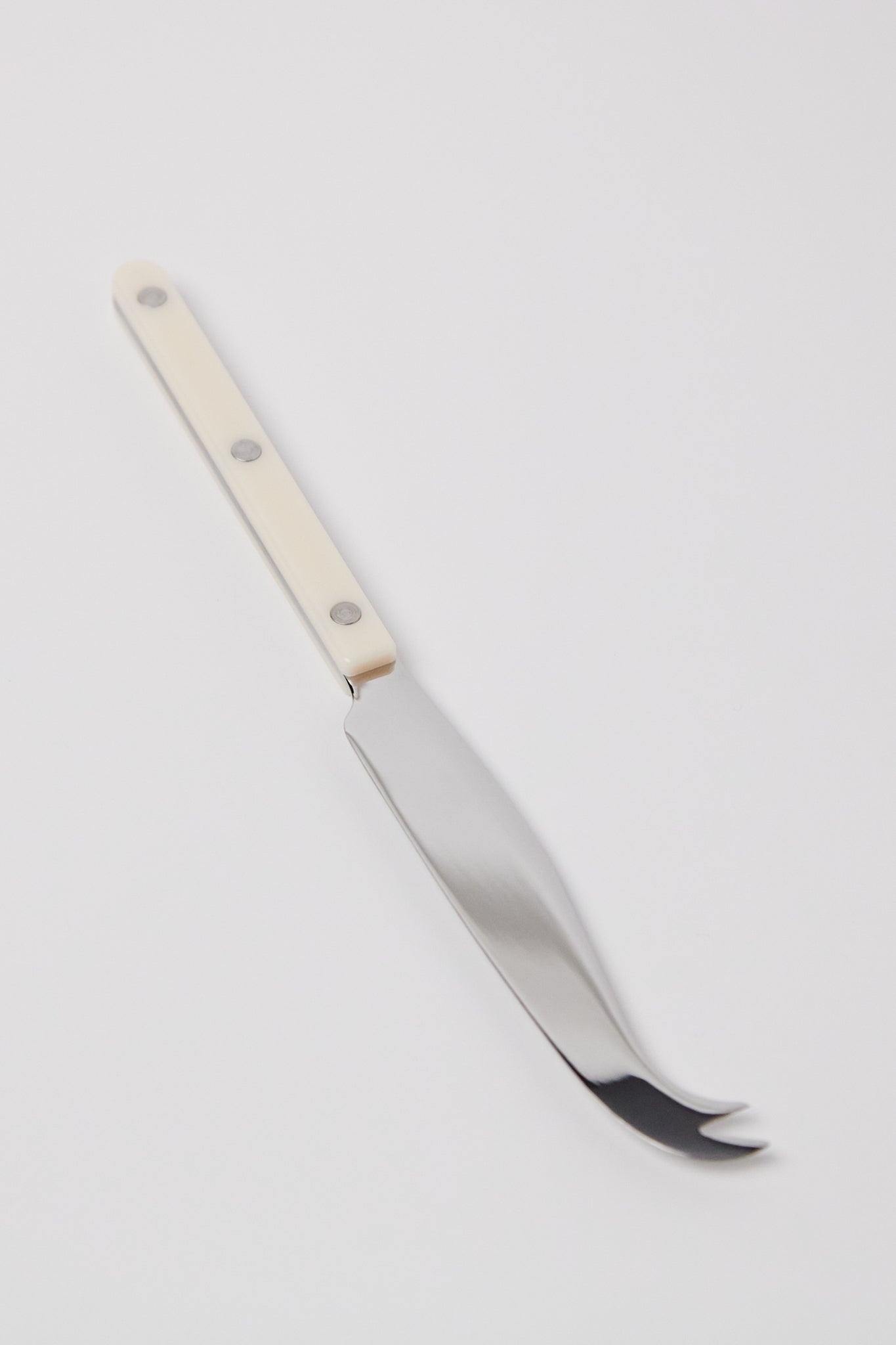 Sabre-Bistrot-Cheese-Knife-Ivory-Shop-Sommer