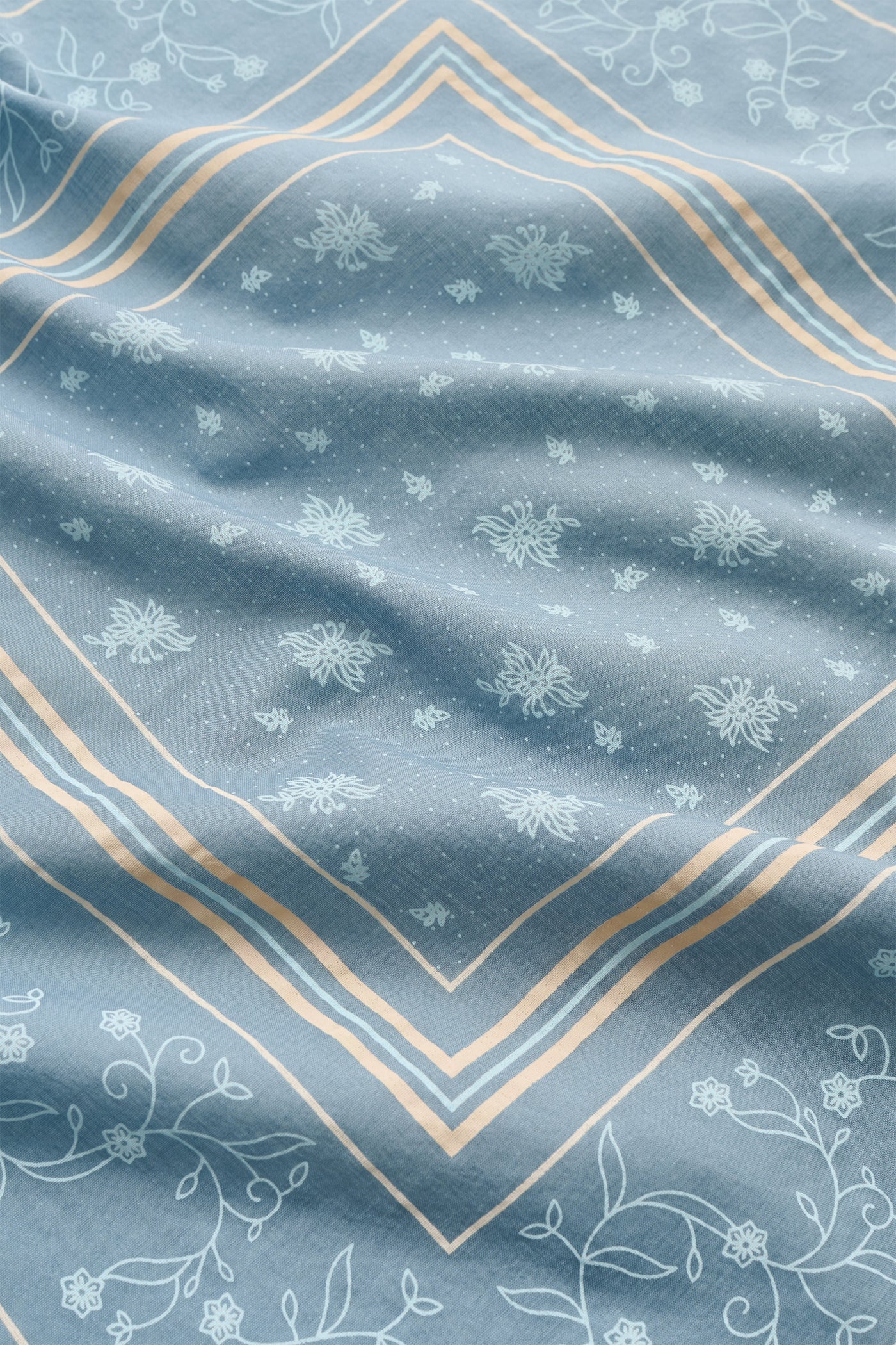 Classic Scarf Storm Blue Beige