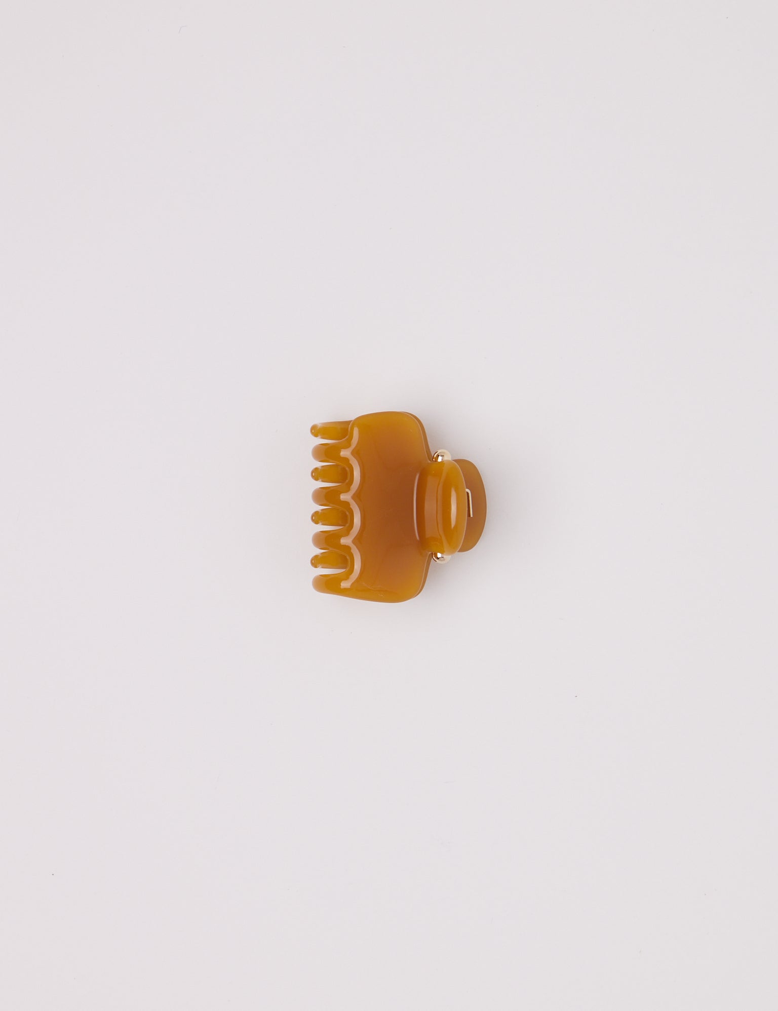 UNDO Siena No. 2 Claw Clip, curated by Shop Sommer in San Francisco.