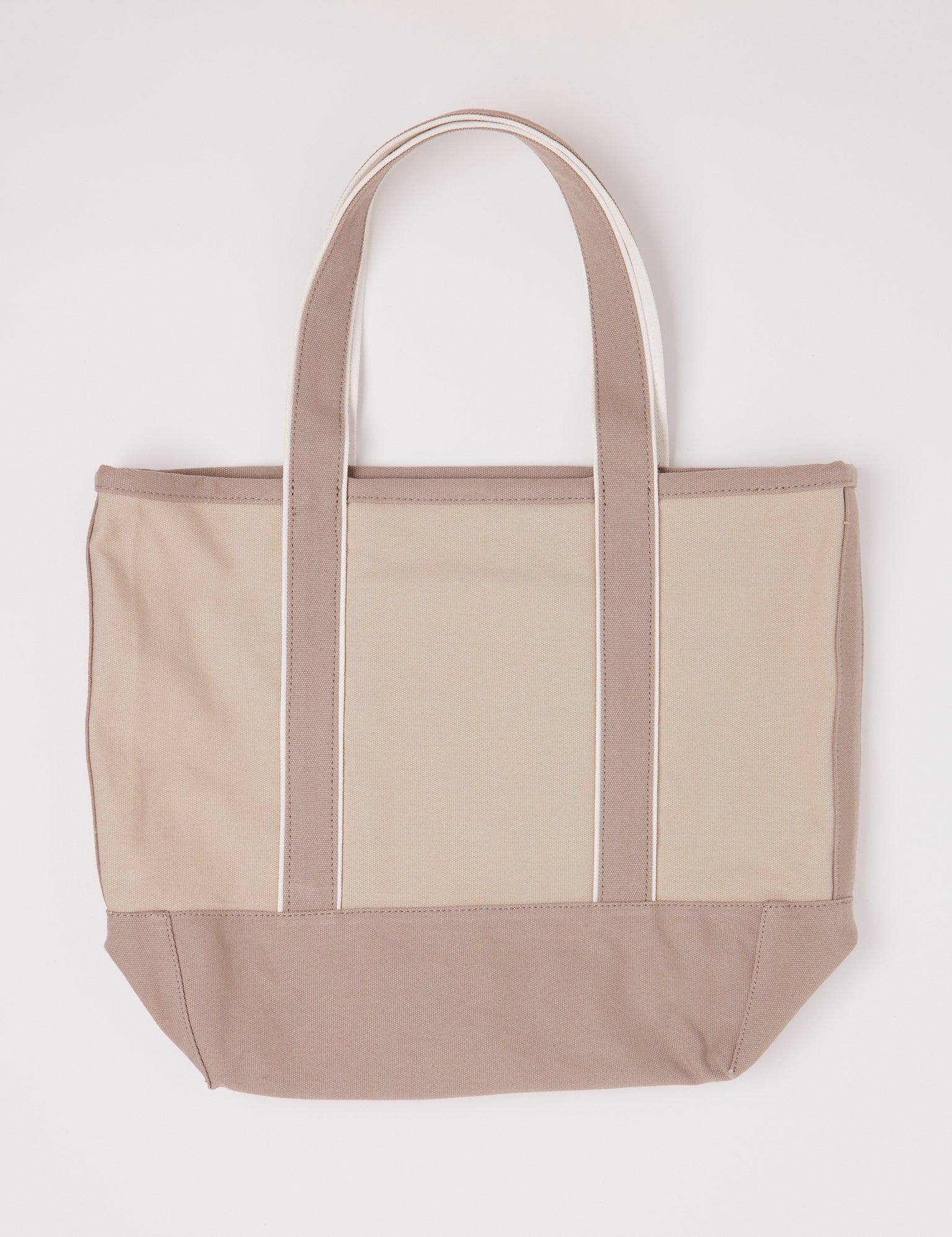 Valiese-Medium-Easy-Bag-Camille-Shop-Sommer1.jpg