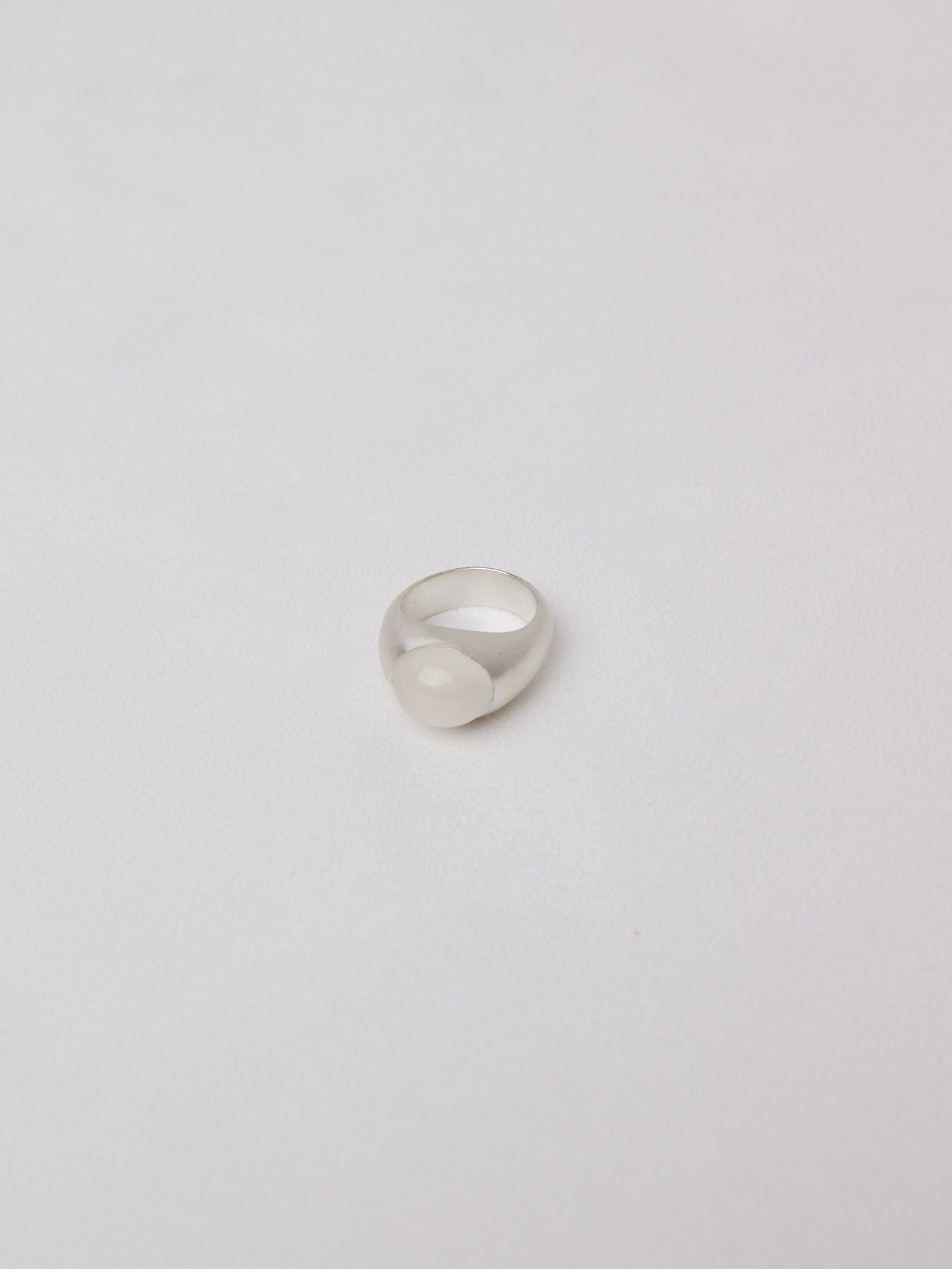 Silver Boulder Moonstone Ring