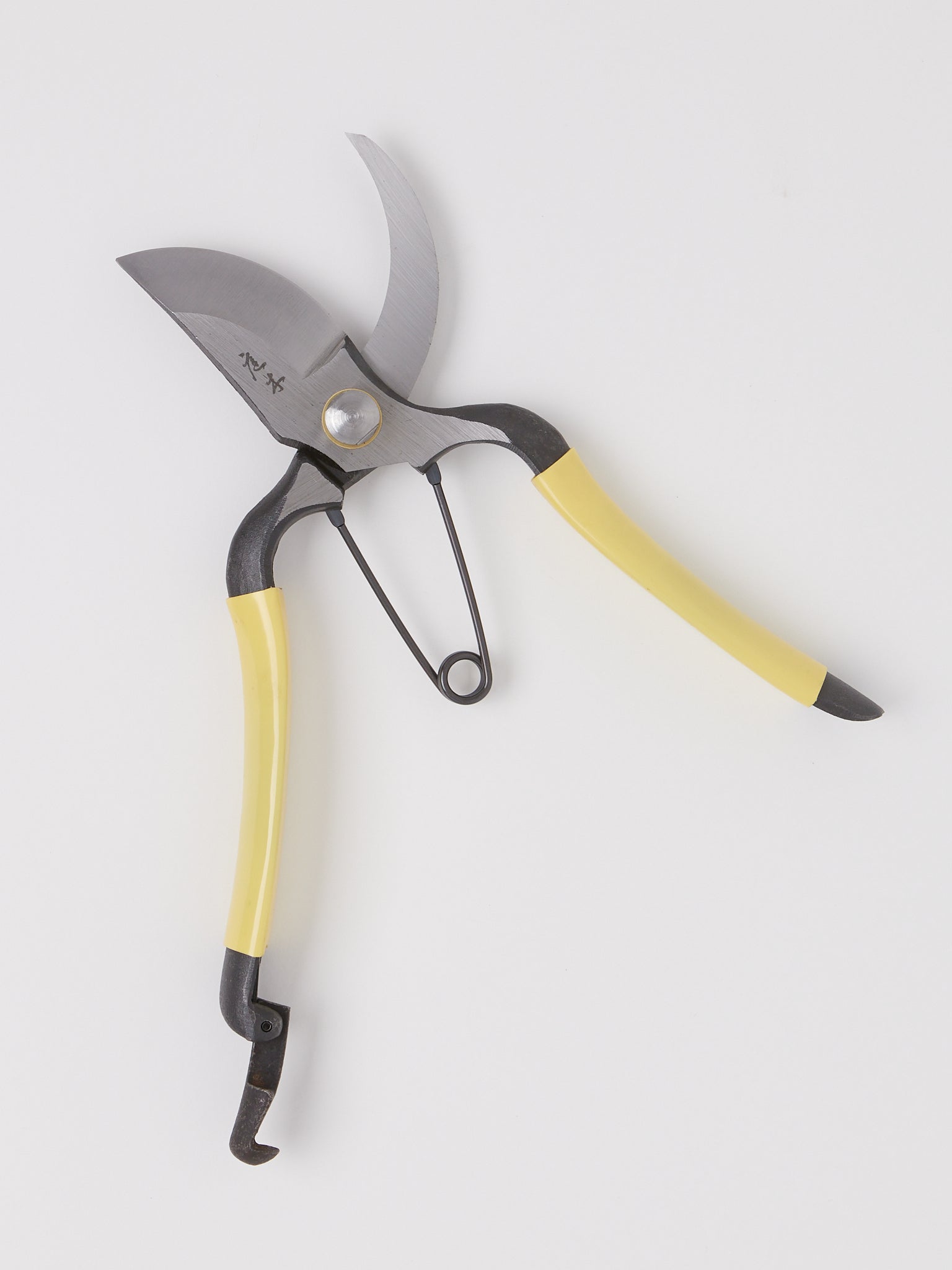 Niwaki Higurashi GR Secateurs at Shop Sommer