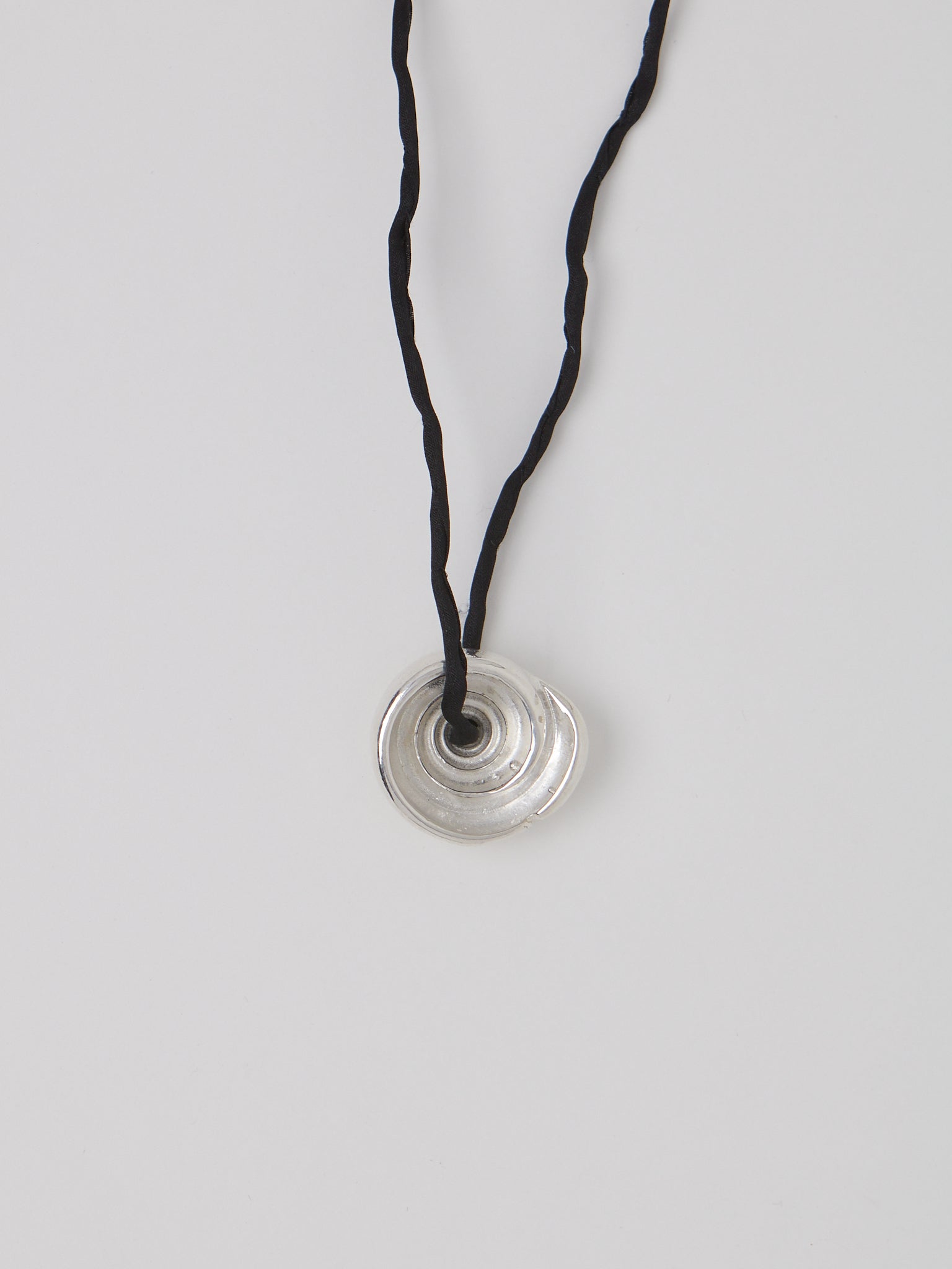 No.10 Descent Spiral Pendant