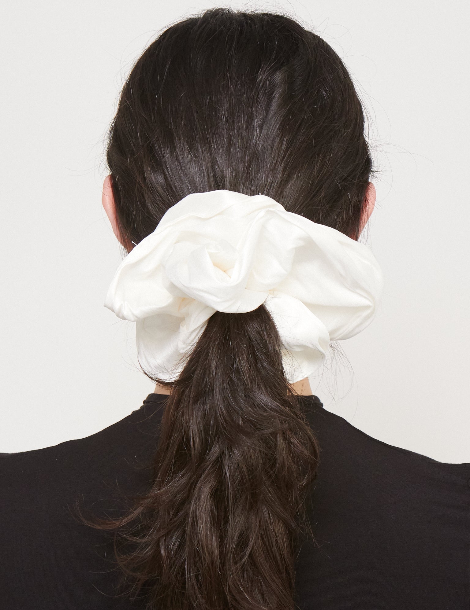 pien-studios-white-taffeta-scrunchie2.jpg