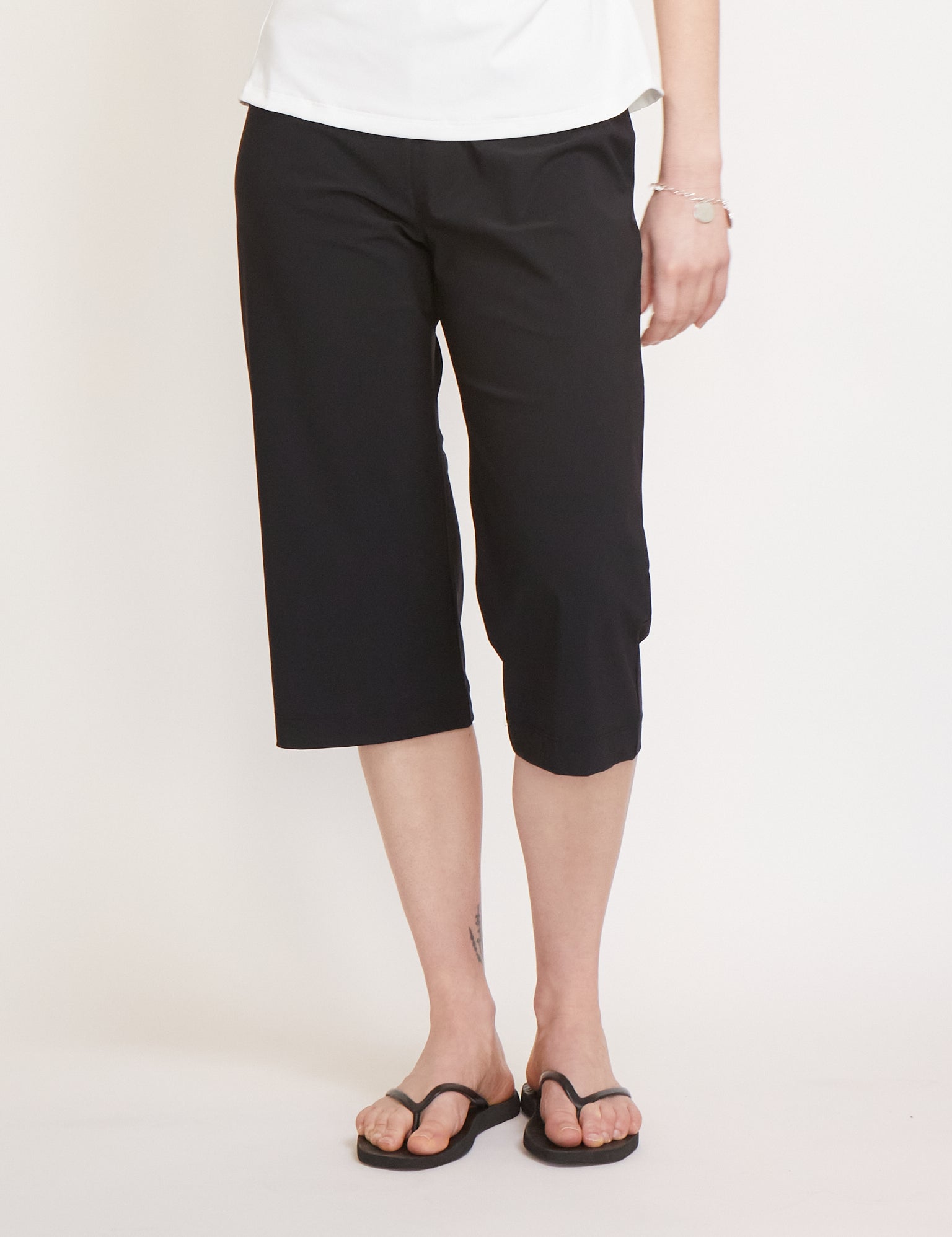 REYÈM Bermuda Shorts Black, curated by Shop Sommer in San Francisco.