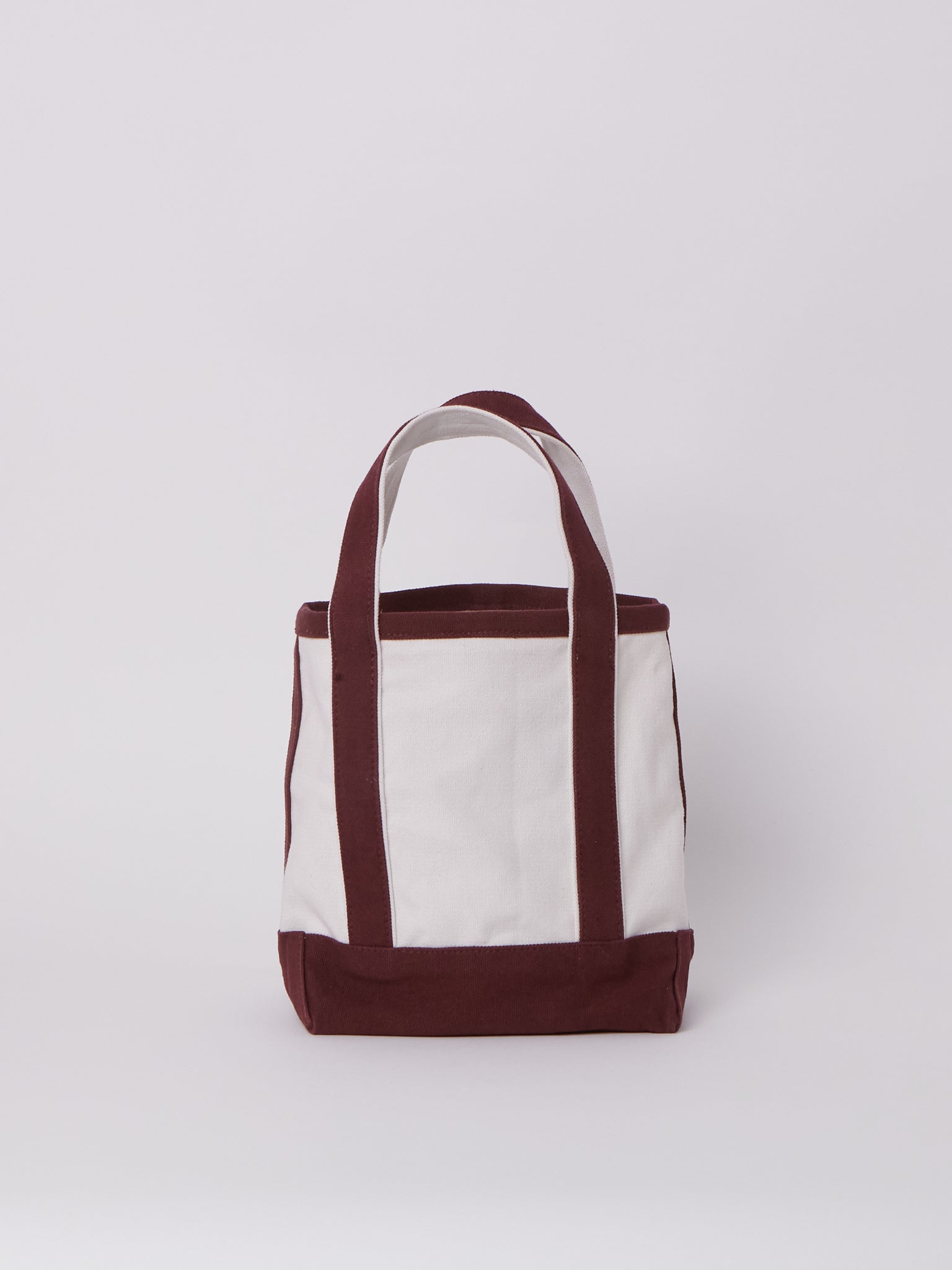 Valiese Small Easy Bag Brun, curated by Shop Sommer in San Francisco.