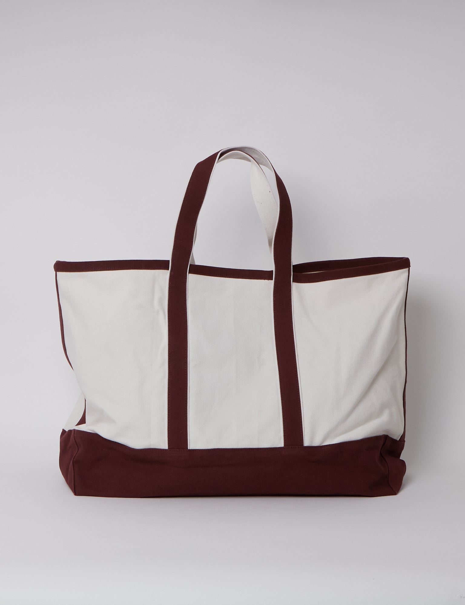 Valiese Large Easy Bag Brun, curated by Shop Sommer in San Francisco.