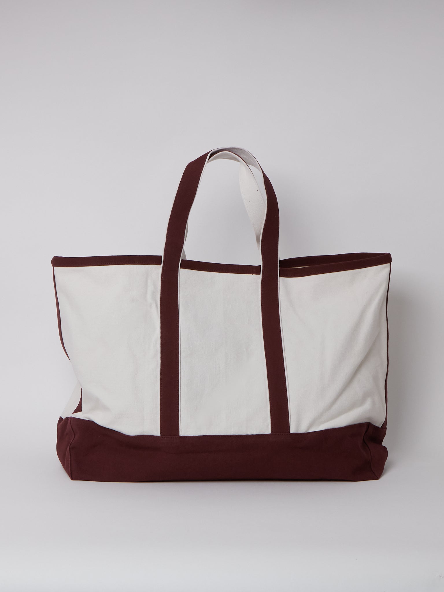 Valiese Large Easy Bag Brun, curated by Shop Sommer in San Francisco.