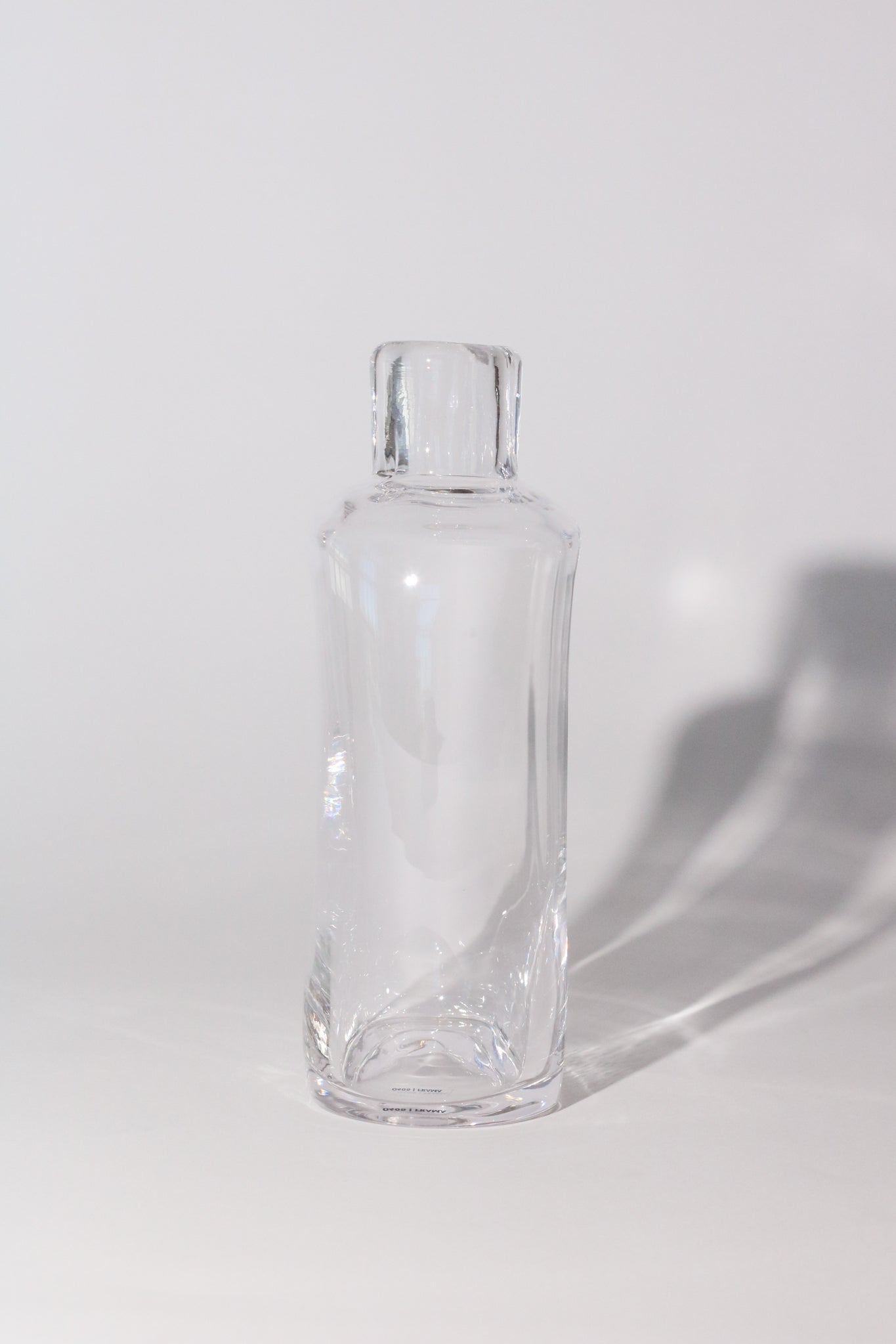 FRAMA-Clear-Wide-Glass-Bottle-Shop-Sommer