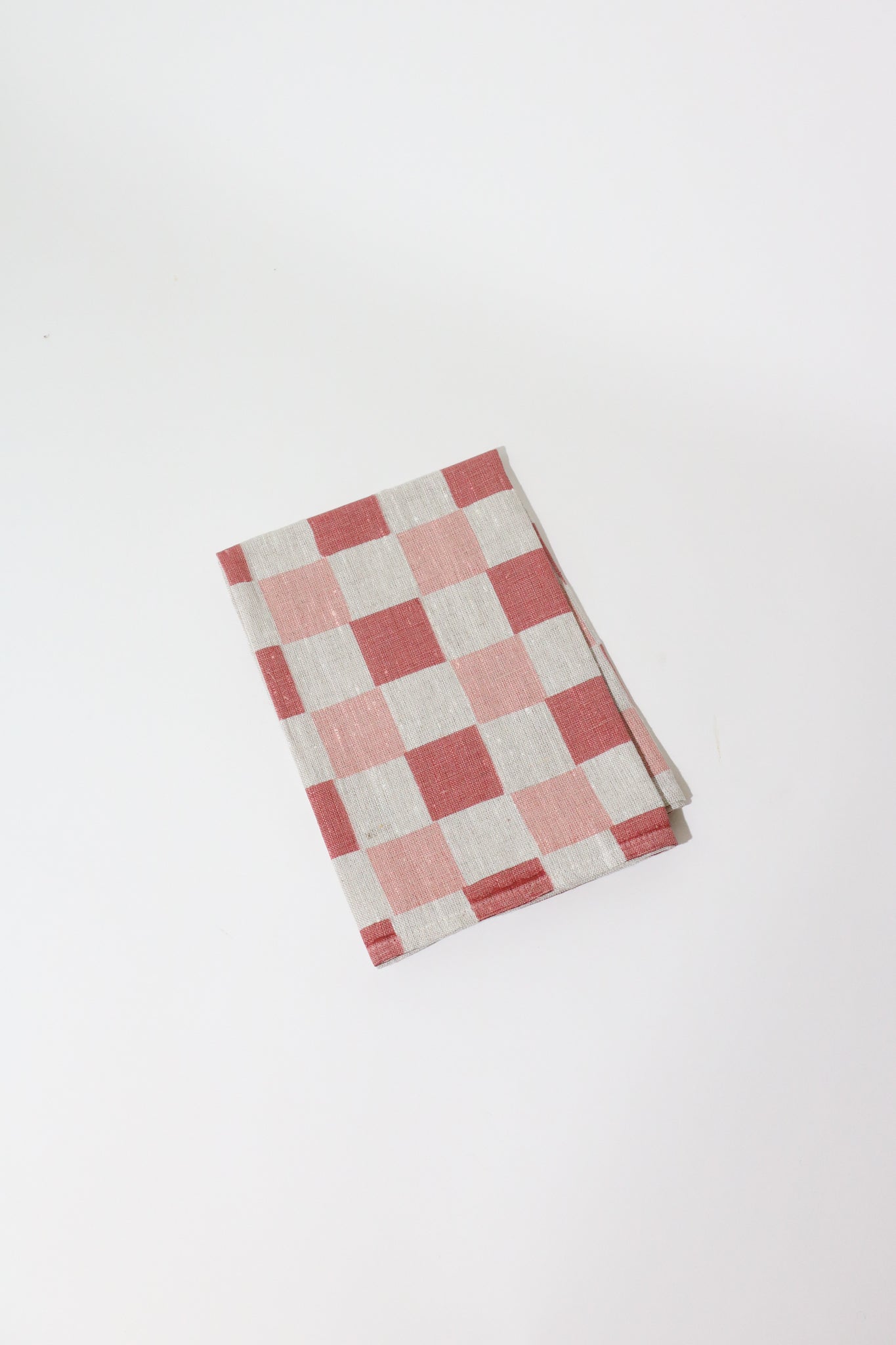 Shop Sommer Bonnie & Neil Checkered Linen Tea Towel