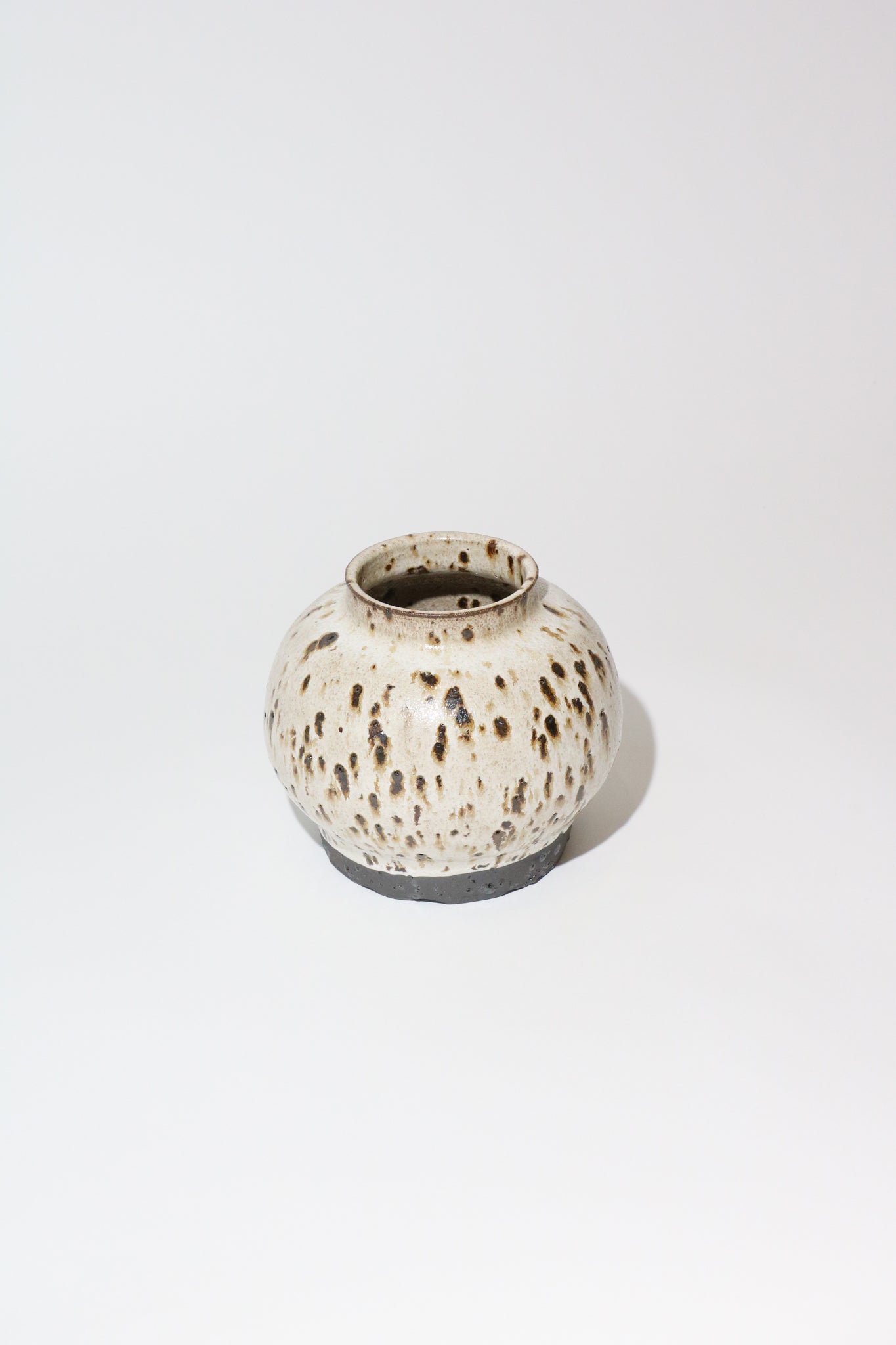 Shop Sommer Sister Ceramics Black Icelandic Sand Vase
